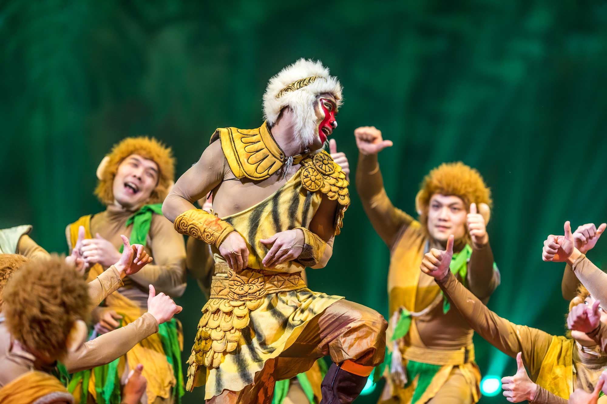 Le Roi des Singes au Cirque Phenix par les Etoiles de Pekin
